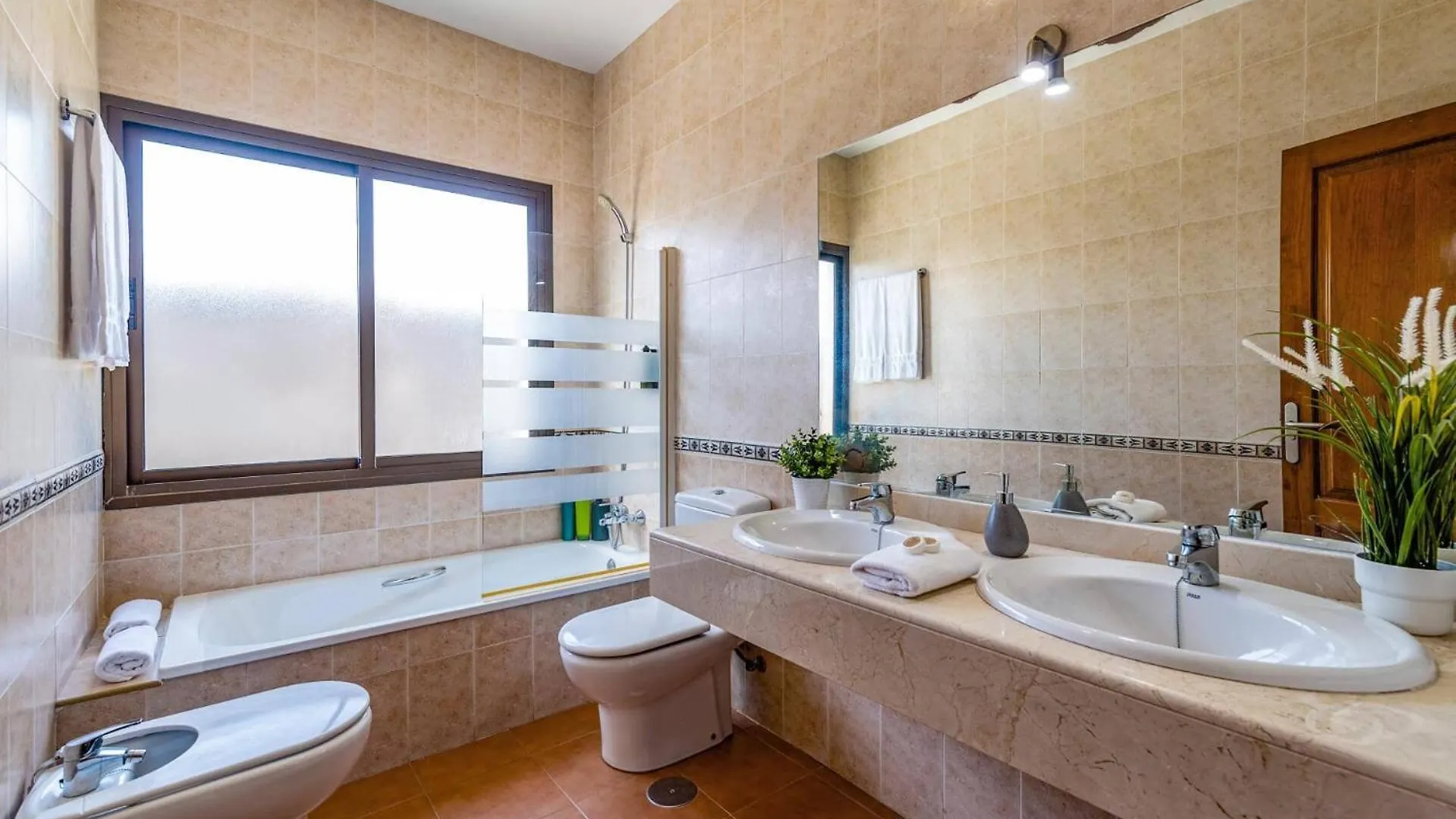 Villa Noa Lanzarote By Villa Plus Playa Blanca