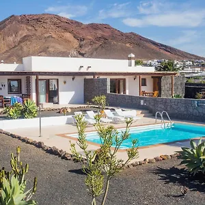 Caracola Playa Blanca (Lanzarote)
